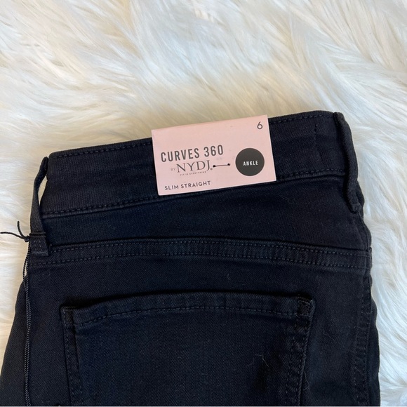 NWT Curves 360 Slim Straight Ankle Jeans - Picture 3 of 13